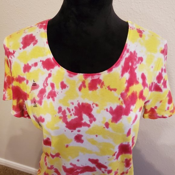 Karen Scott Tops - Karen Scott Tie Dye crew neck short sleeve T-shirt 100% soft cotton Size M.